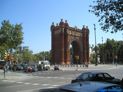 Триумфальная арка в Барселоне, Испания